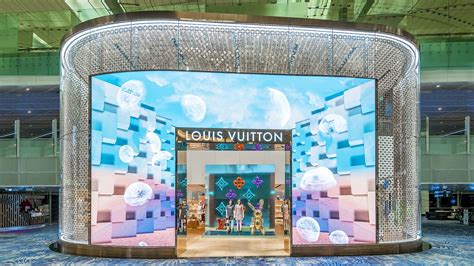 changi lv|Louis Vuitton Singapore Changi Airport T3.